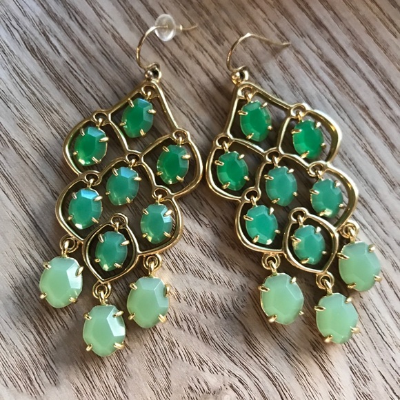 Stella Dot Greenmint Chandelier Earrings Poshmark Stella Dot Green Mint Chandelier Earrings